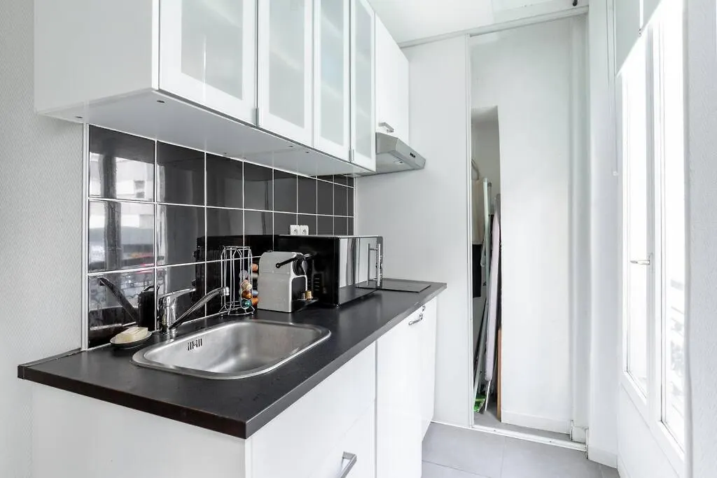 Menilmontant Pere-Lachaise Charmant Appartement 1Br-4P Paris Apartment