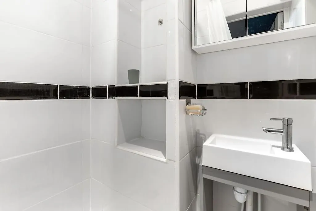 Apartment Menilmontant Pere-Lachaise Charmant Appartement 1Br-4P Paris